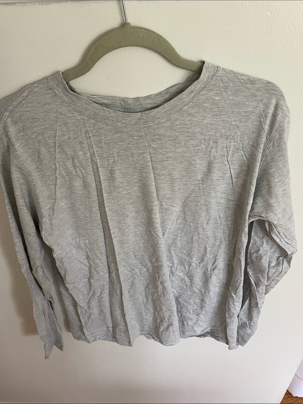 lululemon athletica Light Gray Long-Sleeve Tee